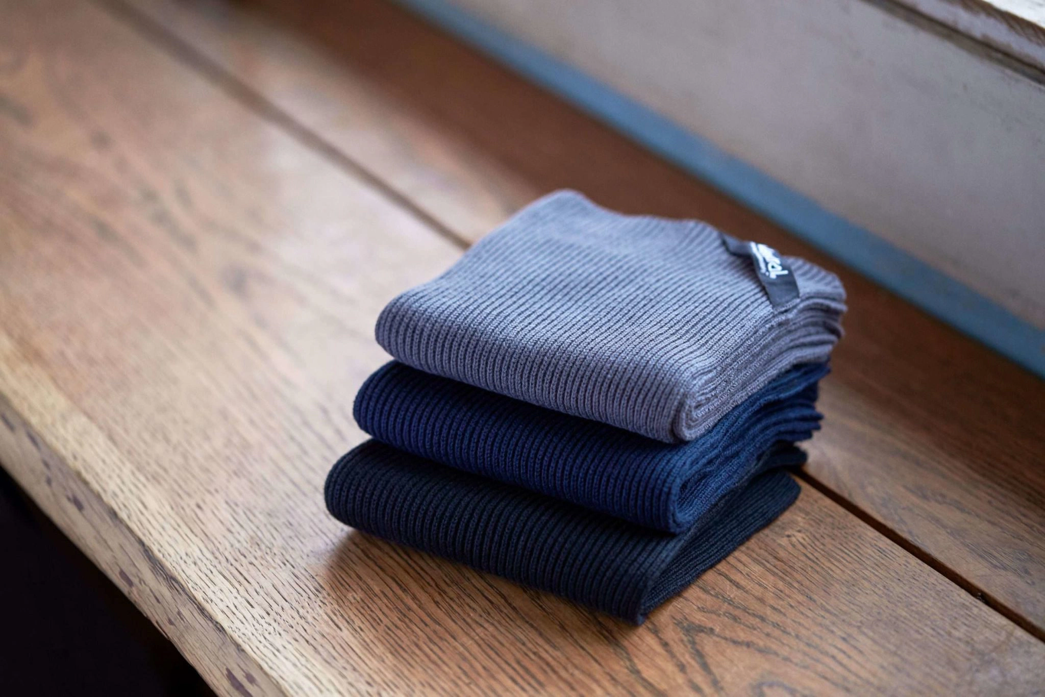 Ribbstickad Köksduk från Neutral